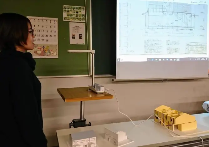 京都建築専門学校のリノベーション・デザインコースの授業