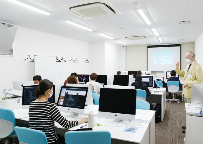 創造社デザイン専門学校　mac